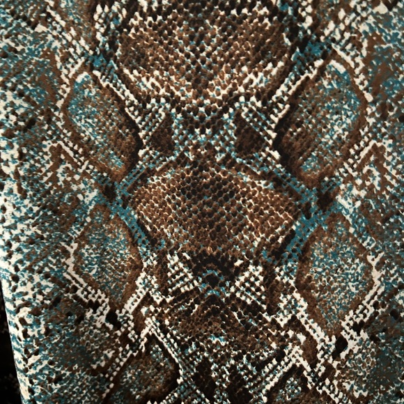 HOST PICK Emerald Brand Fall Colored Dress - Picture 3 of 4